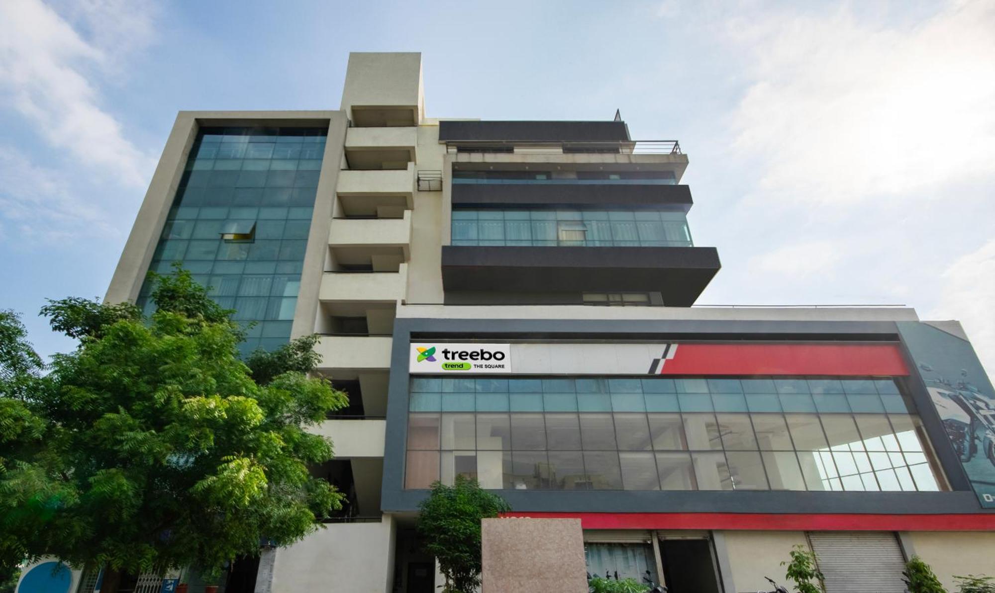 Treebo The Square Hotel Ahmedabad Exterior photo